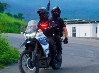 auto policia ekuador1771137504