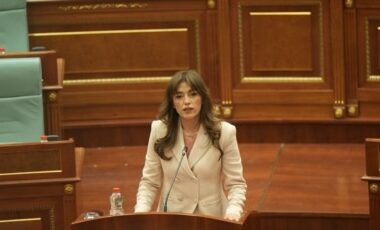 dba4ca33 5e70 4854 0a46 08de3bed1b27 w408 r1