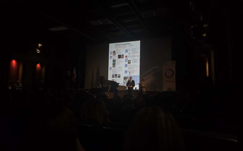 Messenger creation 4EDE39DF 3C08 4375 95F0 54EBAAB55751