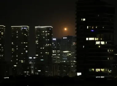 auto 640 0 1773815187xfe9d9f98 face 4062 882f 194cc75b6d26jpg 4131773815553