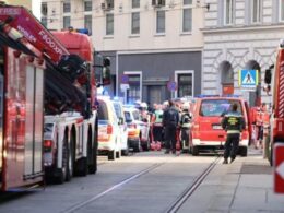 auto 1773821760 vjene1773822184