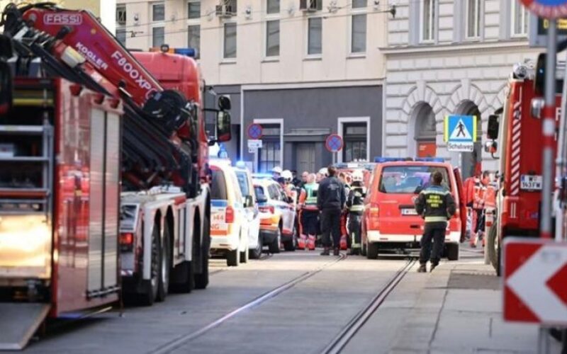 auto 1773821760 vjene1773822184