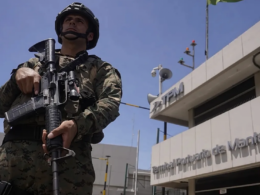 auto ekuador1772650047