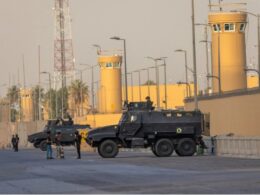 auto Screenshot 251775853592